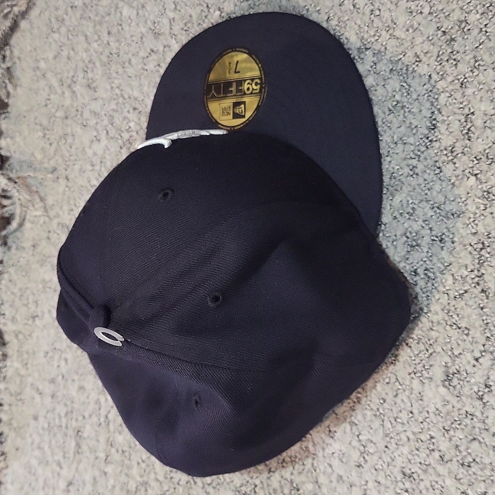 New Era Baseball Hat - Picture 6 of 12